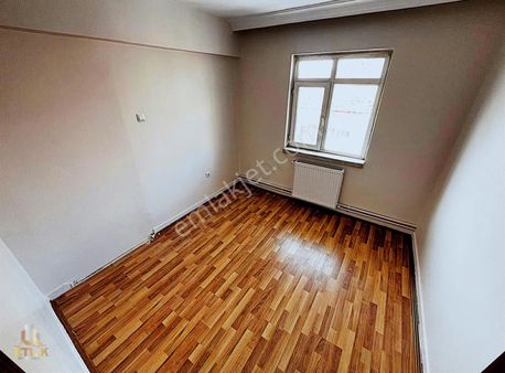 Süleymaniye Cad'sine Yakın 3+1 Bağımısız Ara Kat Manzaralı Daire