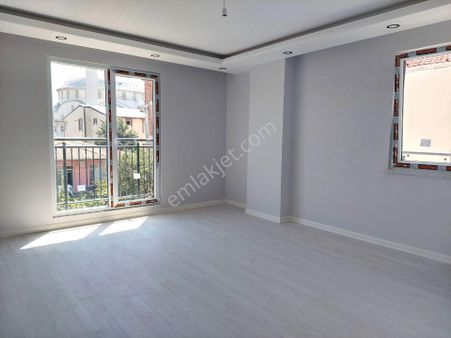 Satılık 3+1 115m2 Arakat Darıca Nenehatun Mah Atatürk Cad Cok Yakın