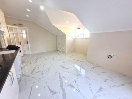 Kadıpaşa Mahallesi’nde Merkezi Konumda Kiralık 2+1 Daire