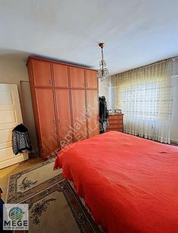 Mege'den Altınova Mahallesinde Geniş 2+1 Satılık Daire