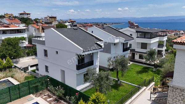 Irmaksudan Avcılar Da Deniz Ve Doğa Manzaralı 5+1 Villa