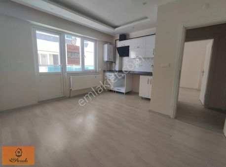 Çanakkale Barbaros Mah. Türkmenin Kahve Mevkii Ara Kat 1+1