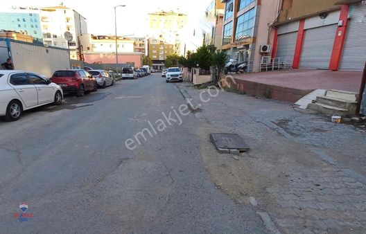 Ferhatpaşa'da Etrafı Çevrili Zemini Düzgün Sanayi Elktrikli