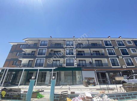 Konum Emlak'tan Ana Yol Üzerinde Satılık 1+1 Daire