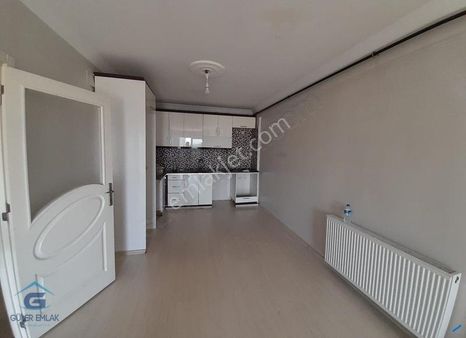 Kaçırılmayacak Fırsat! Geniş, Bakımlı D.gazlı 3+1 Daire!