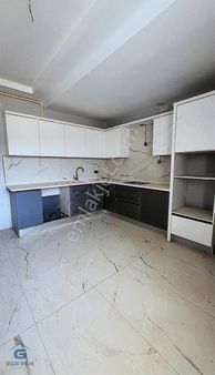 Ergenekonda Site İçerisinde Geniş 2+1 Arkat Köşe Daire