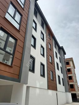 Karşıyaka...konum Muhteşem...mülkiyet Tapulu..2+1