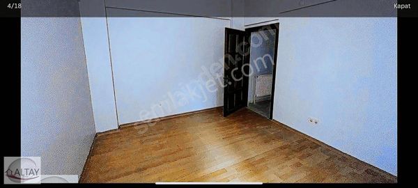 Küçükbakkalköy Mah.ana Cad 3 Bina 2+1 75 M2 Düz Giriş