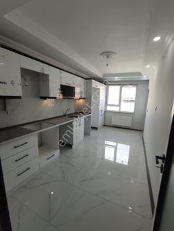 Fazelden 3+1 Yanartaş Cd Ve Kapali Pazar Yakıni Kat Seçenekli D