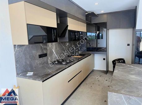 Karacaköy Deniz Manzaralı Villa