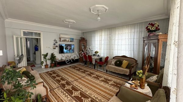 Deniz Gayrimenkul’den Yenişehir Şanmed Hastane Yakını+ana Cadde Üzeri Satılık 3+1 Daire