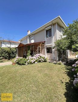 Yalova Esenköy Estaş Ta Denize Sıfır Sitede Satılık Villa