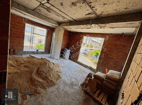 Han Gayrimenkulden Satılık 3+1 Ara Kat