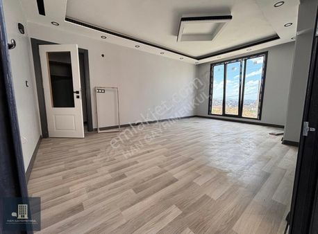 Han Gayrimenkulden Satılık 3+1 Ara Kat