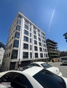 Beşiktaş Dikilitaş'da Deniz Manzaralı 4+1 Satılık Dubleks Daire