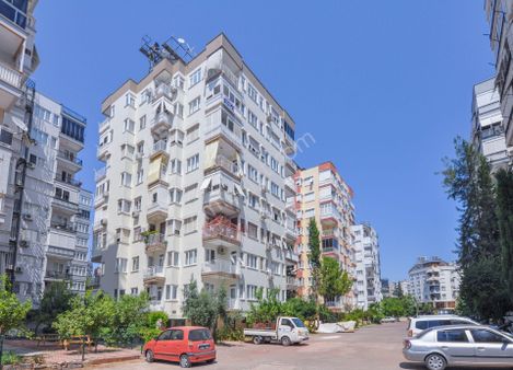 Uncalı Site İçinde Krediye Uygun 3+1 Ara Kat Geniş Daire