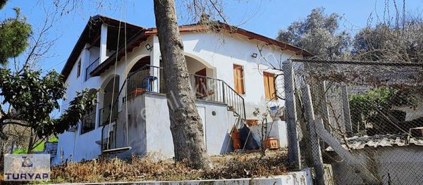 Tire Küçükkale'de Muheşem Yapısıyla, Tabiatla İç İçe Villa