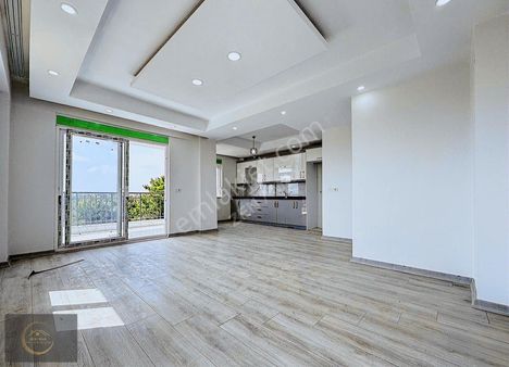 Sarılarda En Havadar 4+1 / 250m² Çift Giriş Dubleks Daire