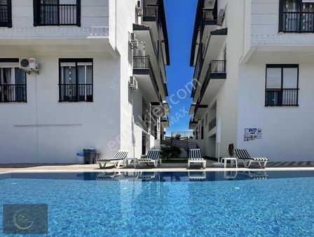 Sarılarda 4+1 Havuzlu Asansörlü Site İçinde Sıfır Daire