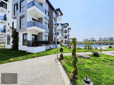 Ilıcada Lüks Site İçi 1+1 Havuzlu Asansörlü Sıfır Satılık Daire