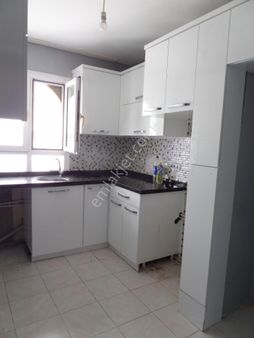 100.yılda,4.kat,çatılı,bakımlı Temiz Kiralık Daire