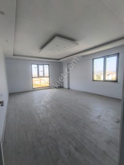 M.k.paşa Gayrimenkulden Cumhuriyet'te Yerden Isıtma 3+1 Satılık Daire