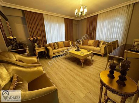 Elalmış Caddesinde Yürüme Mesafesinde Kullanışlı Ve Temiz 3+1