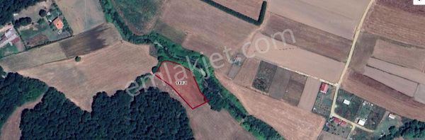 Çatalca Belgratta Satılık Arsa , 373 M2 Yolu Var Evlerin Yakını