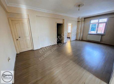 Demirland Gayrimenkul'den Gebze Beylikbağı'nda Satılık 3+1 Daire