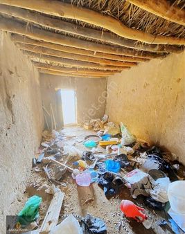 Ankara Sınırı Yunak Mevki 752 M2 2 Kata İmarlı Kerpiç Ev