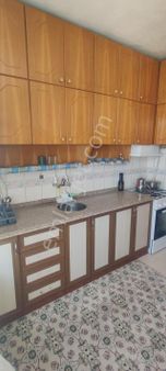 Yatırımlık Fatih Işıklarda 2+1 100 M2 4 Ün 4 Asansör Yok