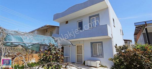 Urla Karapınar'da Geniş Bahçeli Müstakil 4+1 Dubleks