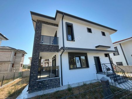 Gömeç Sahilde Muhteşem 3+1 Satılık Villa