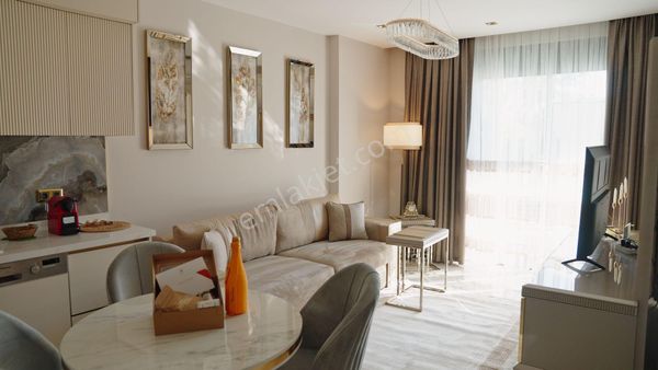 Alanyanın Merkezinde Denize 100 M Mesafede Lüx Daire