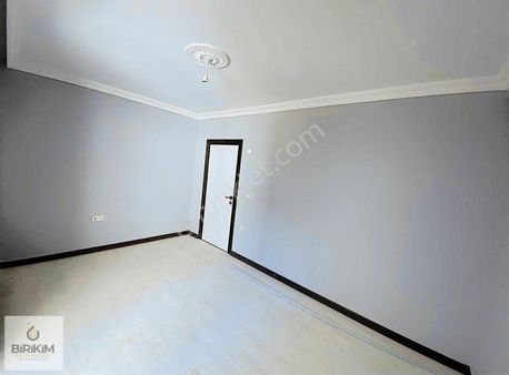 Aşıroğlu Cad Dibinde 3+1 Yüksek Giriş