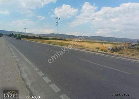 Fazel Emlaktan Ana Yola Cephesi Olan 534mkare Tarlamız Satılık