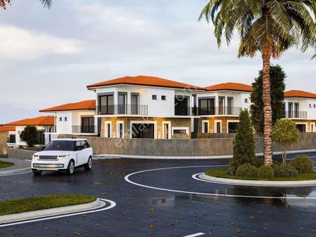 Kuşadası Güzelçamlı’da Harika Doğası Ve Denizi İle Özel Havuzlu 4+1 Villamız Satışdadır