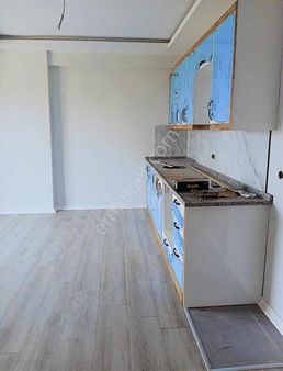 Ilıca'da Satılık 1+1 3. Kat Daire