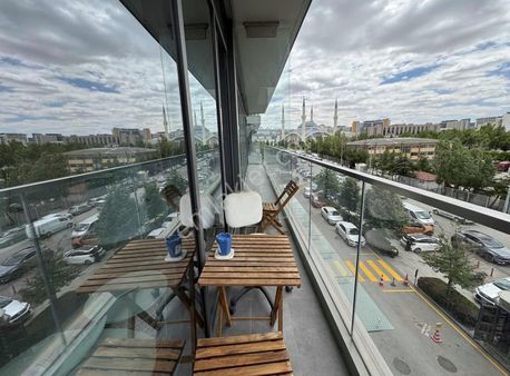 Maıdan 'da Satılık 70 M² Önü Açık Ofis