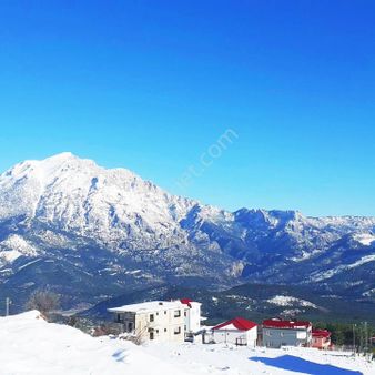 Pozantı Kar Emlaktan Yeni Konacık Efes Sitesi Üzerinde 400 M2 Arsa