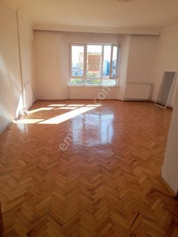 Ankara, Mamak ,şafaktepe Mah Altılı Sk Da 3+1 Kombili,bağımsız, Üstkat