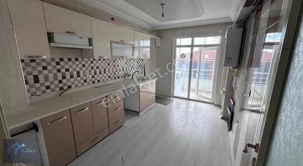 Marka Gayrimenkulden 3. Katta 3+1 Kullanışlı Daire