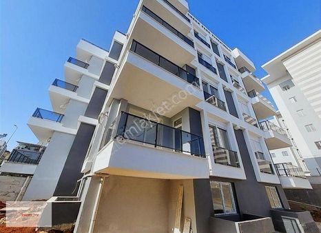 Altıntaş'ta Havuzlu 3+1 Dubleks Satılık Daire