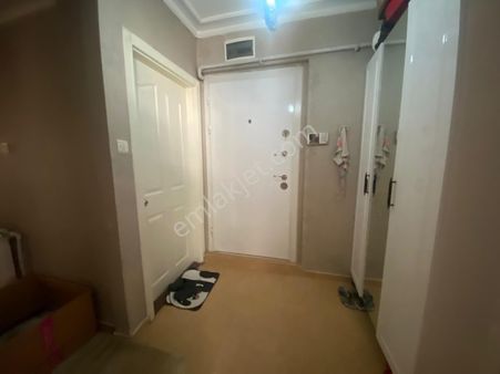 Çiçekli Mahallesinde 2+1 Giriş Kat Bağımsız Yapılı Fırsat Daire