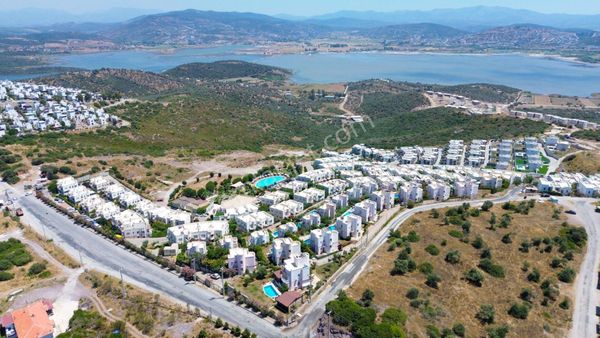Boğaziçi'nde Müstakil Havuzlu Bahçeli Tam Müstakil Dubleks Villa