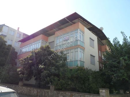 Nazilli Ege Emlak Ofisinden Yeni Mah. Doğalgaz Kombili Satılık Daire