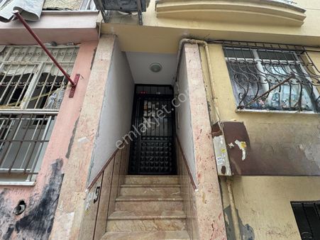 İstanbul Beyoğlu Hacıahmet'te 2+1 Satılık Daire