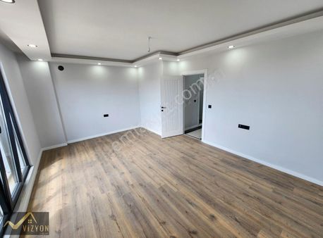 Satılık Deniz Manzaralı Asansörlü 2+1 90m Ara Kat Daire