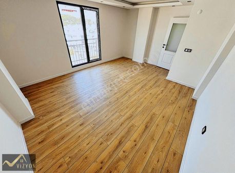 Vizyon Emlak'tan 3+1 Arakat Geniş Kullanışlı Daire