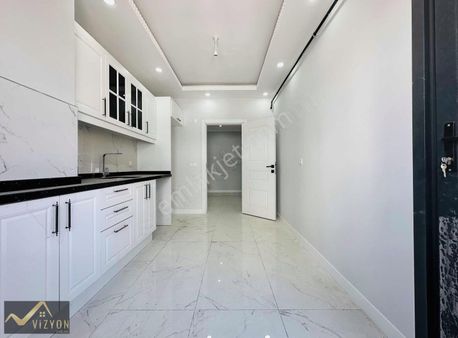 Vizyon Emlak'tan Marmaraya 2 Dk Yürüme 3+1 Lüx 140 M2 Ara Kat